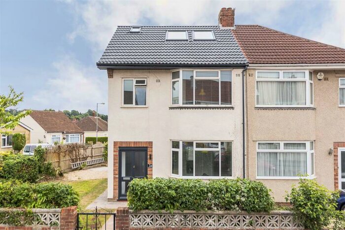 6 Bedroom House To Rent In Beachgrove Road, Bristol, BS16