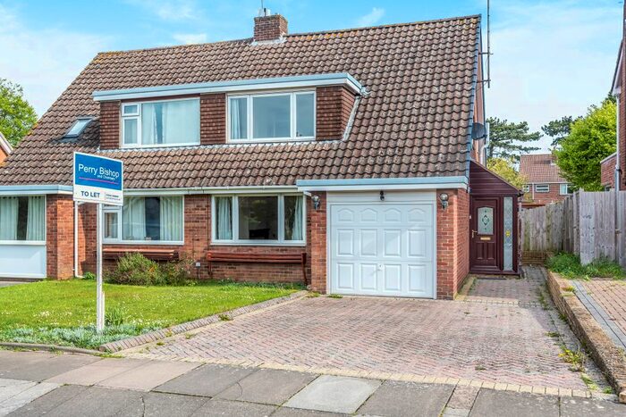 3 Bedroom Semi-Detached House To Rent In Cheltenham, Gloucestershire, GL53