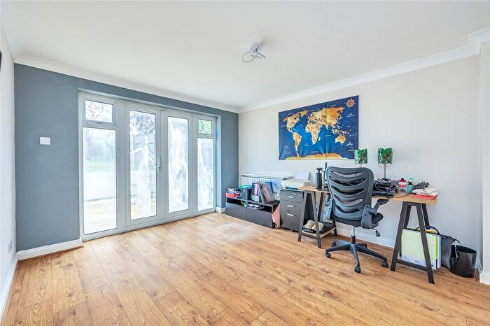 4 Bedroom Detached House For Sale In The Baulk, Clapham, Beds, MK41