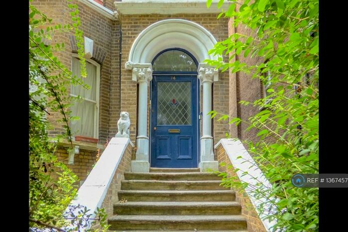 2 Bedroom Flat To Rent In East Dulwich Road, London, SE22