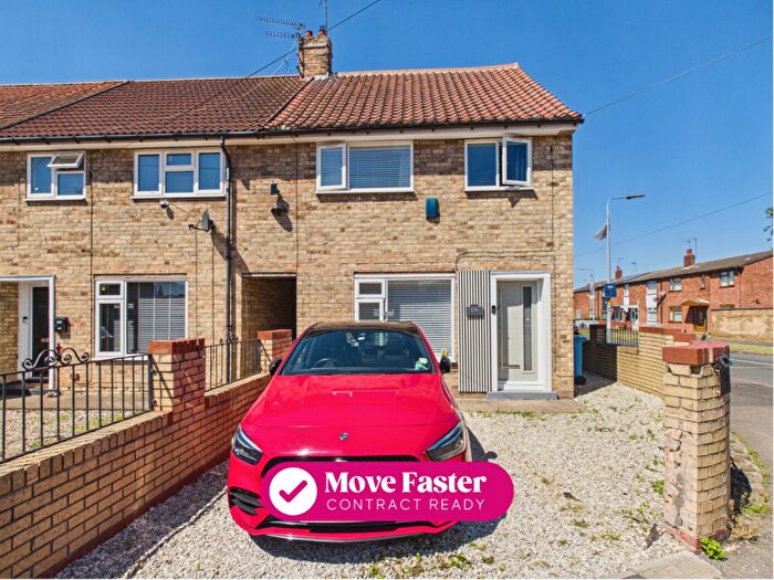 3 Bedroom End Of Terrace House For Sale In Sibelius Road, Hull, HU4