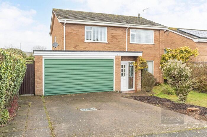 4 Bedroom Detached House For Sale In Hill Road, Costessey, NR5