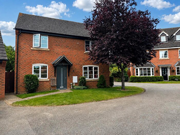 3 Bedroom Detached House For Sale In Cony Walk, Grange Park, Northampton, NN4