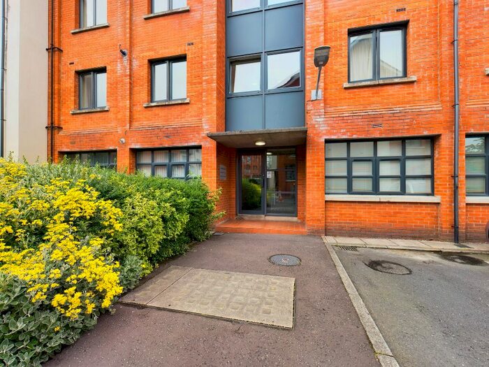 2 Bedroom Flat To Rent In Annesley Building, Belfast, BT6