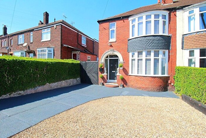 3 Bedroom Semi-Detached House For Sale In Hill Top Lane, Rotherham, S61