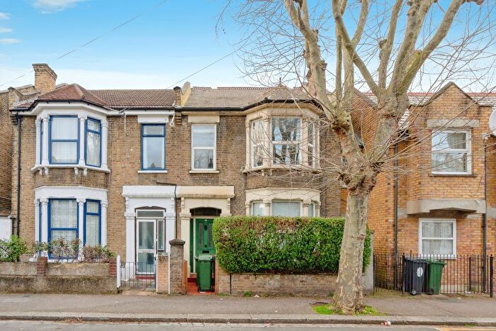 3 Bedroom Property To Rent In Trelawn Road, London, E10