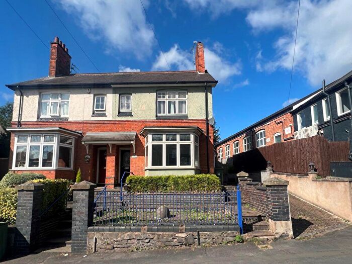 3 Bedroom Semi Detached House For Sale In New Street, Oadby, LE2