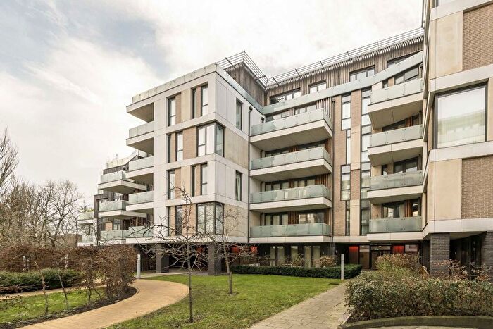 3 Bedroom Flat To Rent In Quebec Way, Rotherhithe, SE16