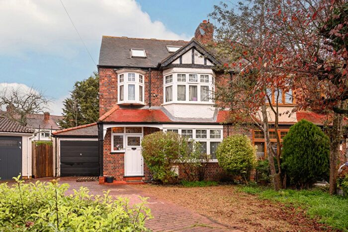 4 Bedroom Semi Detached House For Sale In Woodlands, Raynes Park, London, SW20