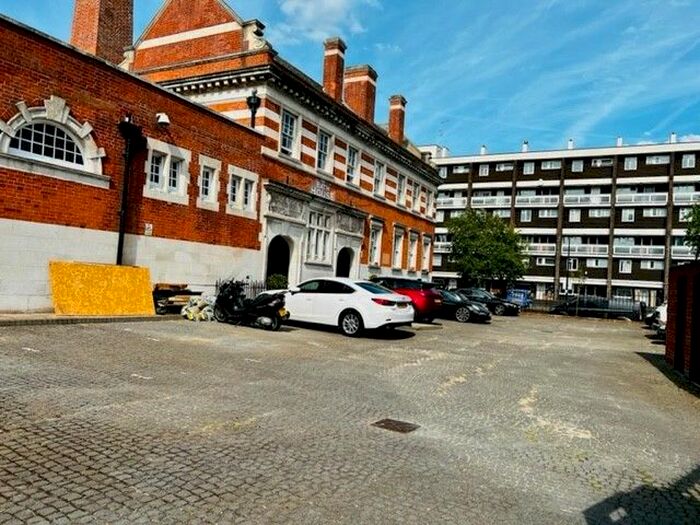 2 Bedroom Flat To Rent In Bath House, Dunbridge Street, Bethnal Green, E2