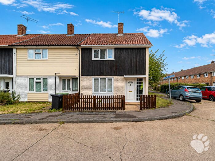 2 Bedroom End Of Terrace House For Sale In Tangham Walk, Fryerns, SS14