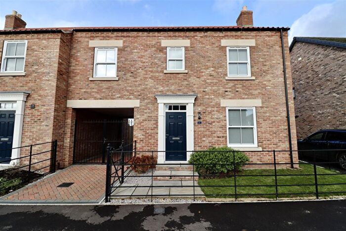 4 Bedroom Property To Rent In Parisi Way, Pocklington, York, YO42