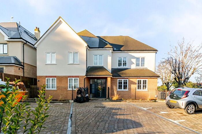 2 Bedroom Flat For Sale In Selcroft Road, Purley, CR8