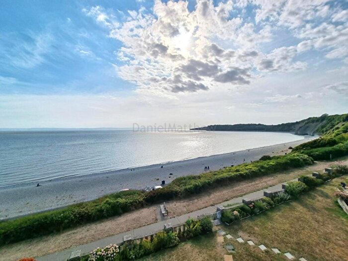 3 Bedroom Flat For Sale In Glan Hafren, Maes-y-Coed, Barry, The Vale Of Glamorgan., CF62