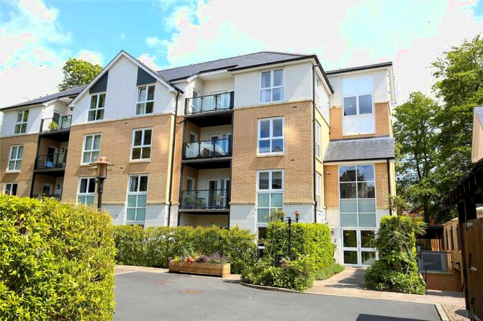 2 Bedroom Flat To Rent In Dundreggan Gardens, Didsbury, Manchester, M20