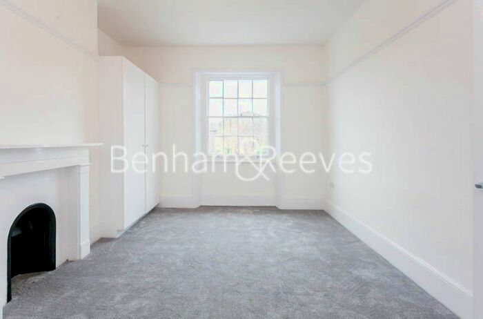 2 Bedroom Flat To Rent In The Common, Ealing, W5