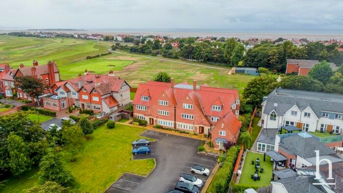 3 Bedroom Apartment To Rent In Meols Drive, Hoylake, CH47