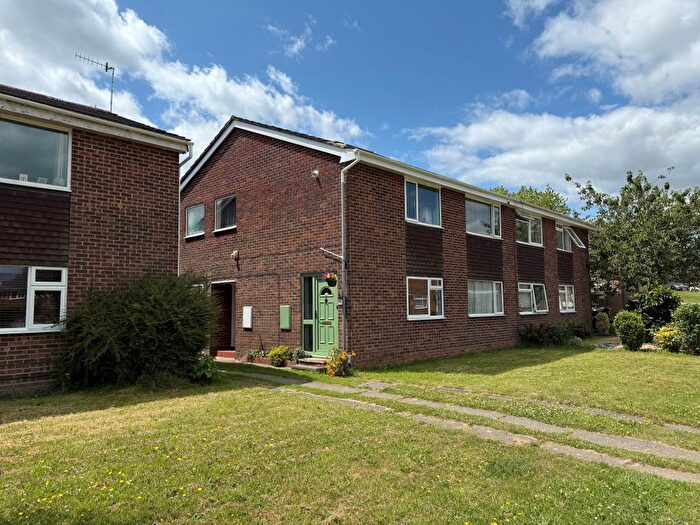 2 Bedroom Property To Rent In Dacombe Close, Poole, BH16