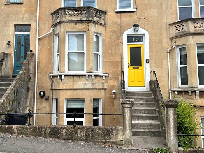 1 Bedroom Flat To Rent In Station Road, Lower Weston, BA1