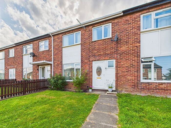 3 Bedroom Terraced House For Sale In Rosedale Close, Whitby, YO21
