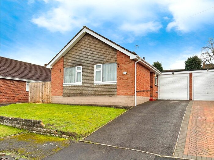 3 Bedroom Bungalow For Sale In The Tynings, Westbury, BA13