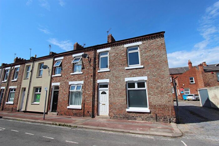 3 Bedroom End Of Terrace House For Sale In Raby Street, Darlington, DL3