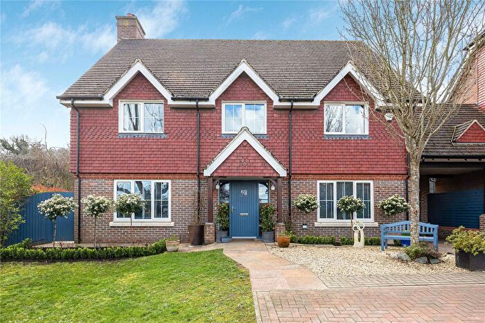 4 Bedroom Detached House For Sale In Whiting Close, Warren Row, Reading, Berkshire, RG10