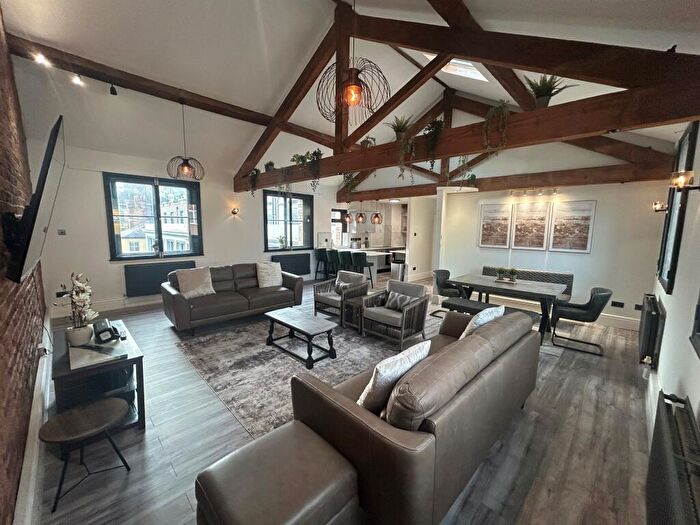 2 Bedroom Penthouse To Rent In North John Street, L2