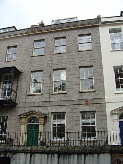 3 Bedroom Flat To Rent In Ref – Richmond Terrace Top/Third Floor Flat, BS8