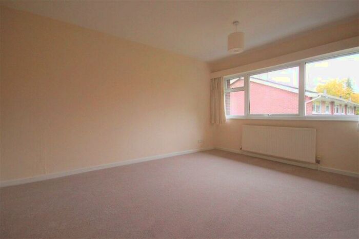 4 Bedroom House To Rent In Old Rectory Close, Harpenden, AL5