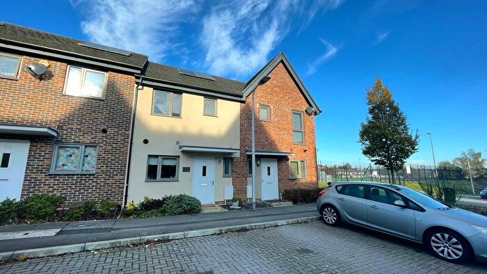 3 Bedroom Terraced House To Rent In Orkney Terrace, Tilehurst, Reading, RG30