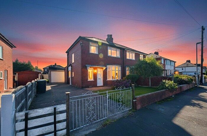 3 Bedroom Semi-Detached House For Sale In Aldwych Drive, Ashton-on-Ribble, Preston, Lancashire, PR2
