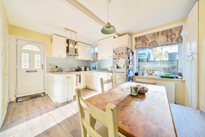 3 Bedroom End Of Terrace House For Sale In Woodroyd Gardens, Luddendenfoot, HX2