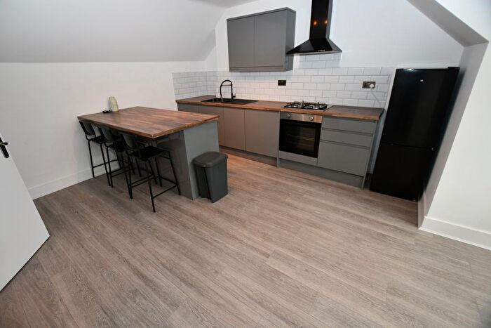 2 Bedroom Flat To Rent In Selhurst Road, London, SE25