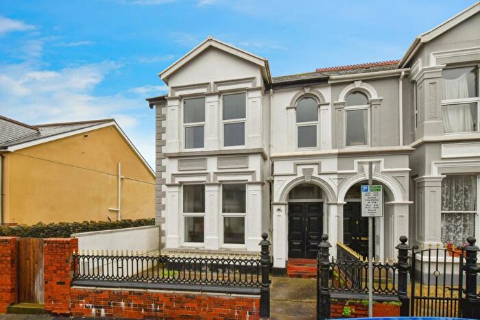 4 Bedroom Semi-Detached House For Sale In Queen Victoria Road, Llanelli, Carmarthenshire, SA15