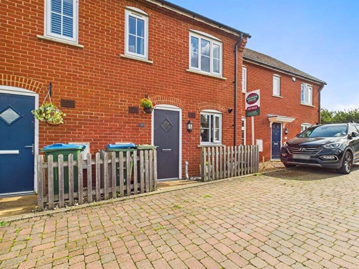 2 Bedroom Terraced House To Rent In Buckingham Park, Aylesbury, HP19