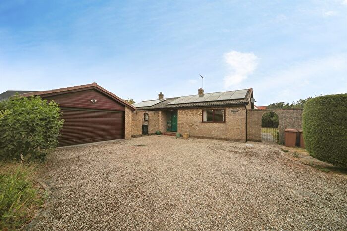 4 Bedroom Detached Bungalow For Sale In Earlsbrook, Bacton, Stowmarket, IP14