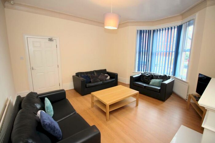 8 Bedroom Terraced House To Rent In Queens Terrace, Jesmond, Newcastle Upon Tyne, NE2