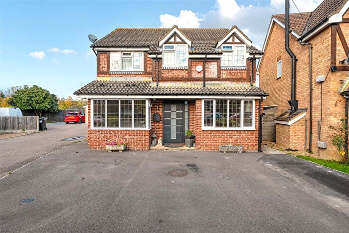 4 Bedroom Detached House For Sale In Grasslands, Smallfield, Horley, Surrey, RH6