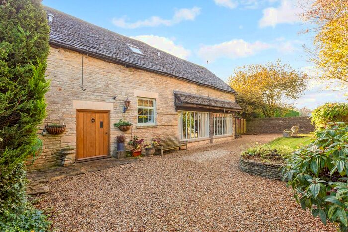 4 Bedroom Detached House For Sale In Somerford Keynes, Cirencester, GL7