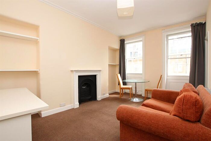 1 Bedroom Flat To Rent In Pierrepont Street, Bath, BA1