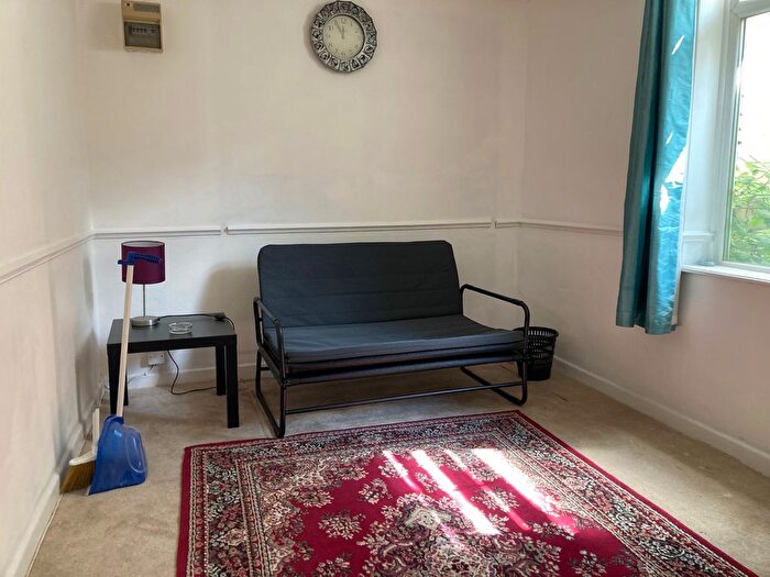 Studio To Rent In Cardiff Grove, Luton, LU1