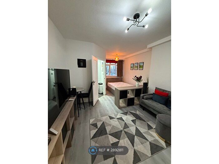 Studio To Rent In Addison House, London, NW8
