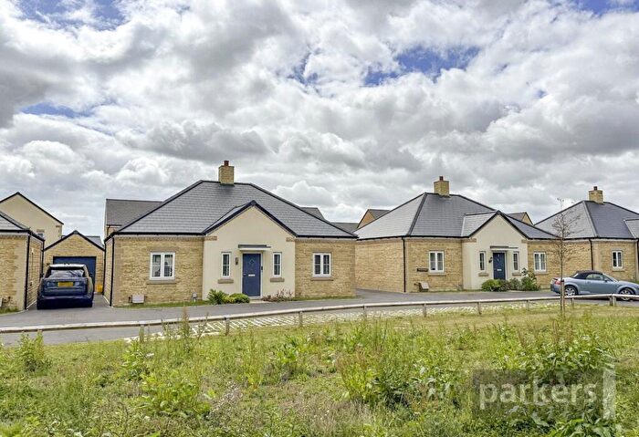 3 Bedroom Bungalow For Sale In Holloway Lane, Minster Lovell, Witney, Oxfordshire, OX29