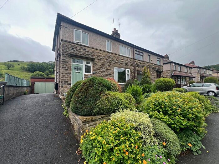 2 Bedroom Semi-Detached House For Sale In Rochdale Road, Walsden, Todmorden, OL14