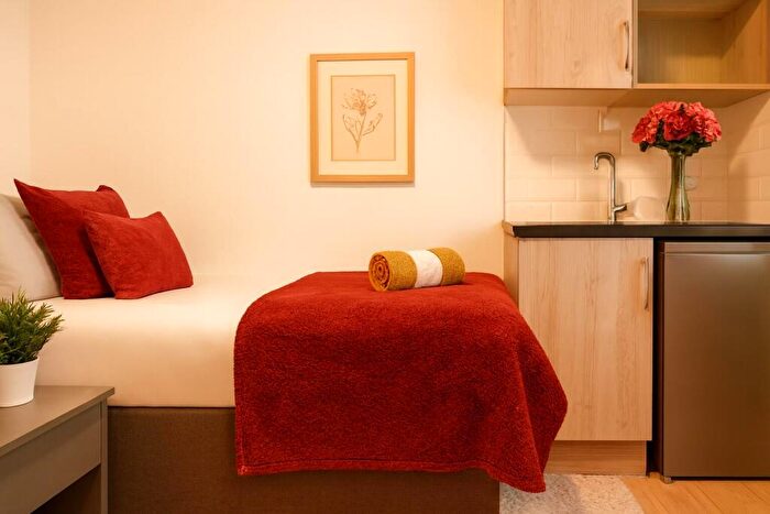 House To Rent In Masons Avenue, Harrow, HA3