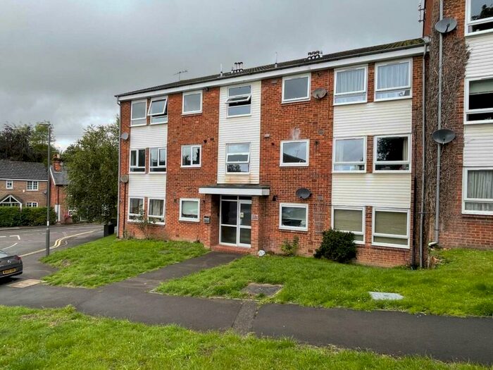 2 Bedroom Apartment To Rent In Gordon Road, Chesham, HP5