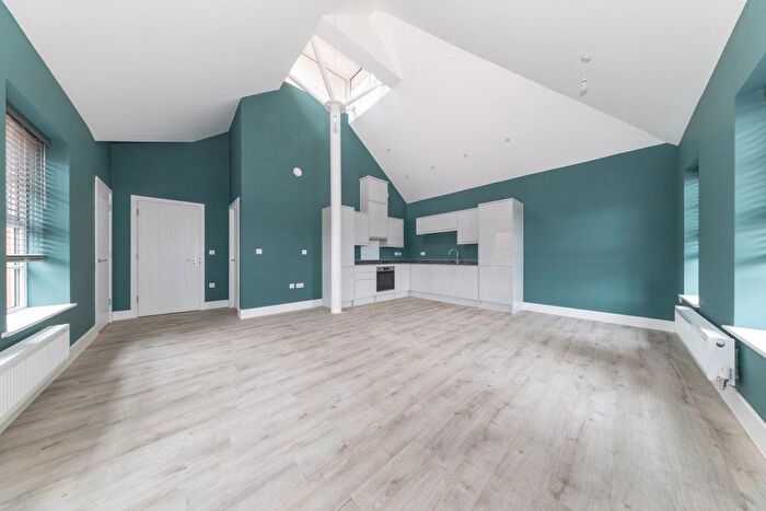 1 Bedroom Bungalow To Rent In Prudence Place, Luton, Bedfordshire, LU2