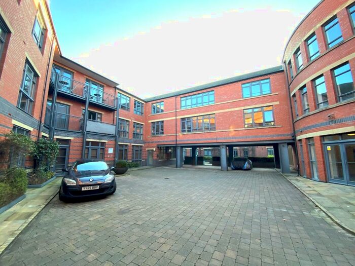1 Bedroom Apartment To Rent In Lion Court, Warstone Lane, B18