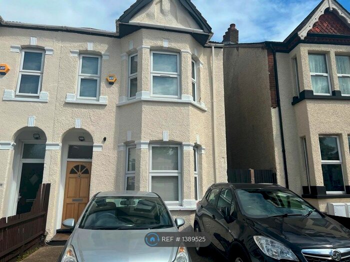 4 Bedroom Semi-Detached House To Rent In Cowley Road, Uxbridge, UB8